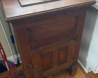 Nice Old Oak Ice Box