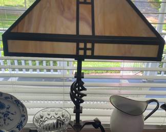Arts and Crafts Table Lamp