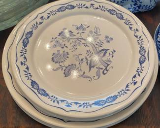 Assorted Corelle Dishes