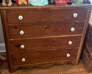Dovetailed Chest of Drawers