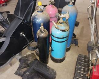 Scuba gear oxygen tanks