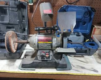 Bench grinder