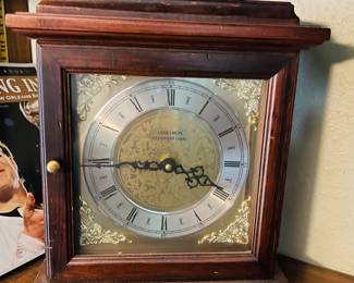 Mantle clock