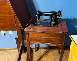 Admiral sewing machine