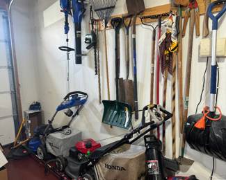 Battery and Gas Lawnmowers and Blowers and Edgers, Toro Snowblower