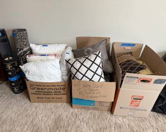 Pillows, throw rugs
