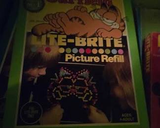 LITE BRITE GARFIELD REFILL RM RIGHT UPPER