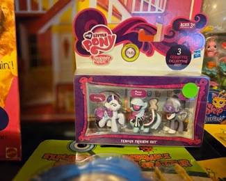 MY LITTLE PONY FIGURES RM LEFT LOWER