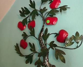 APPLE WALL DECOR LIV RM