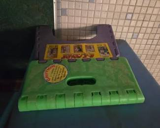 COLLAPSIBLE STOOL GARAGE