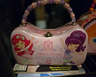 CHILD TIN PURSE SET DINING RM