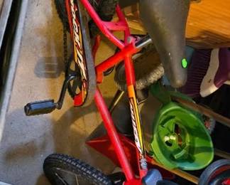 HUFFY 15IN BOYS BIKE