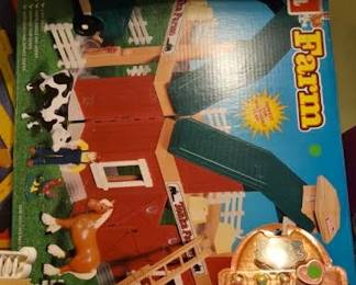 TONKA FARM RM LEFT LOWER