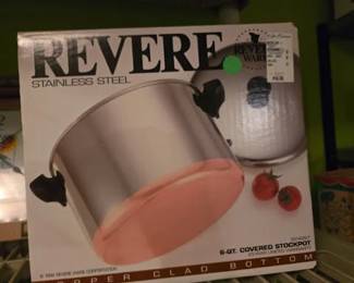 REVERE WARE COPPER BOTTOM STOCK POT RM RIGHT UPPER