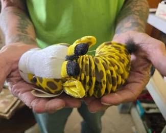 PET SLINKY TOY RM MID