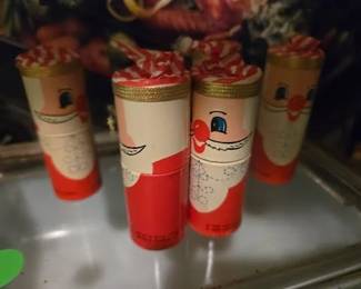 SANTA WRAPPED KITCHEN