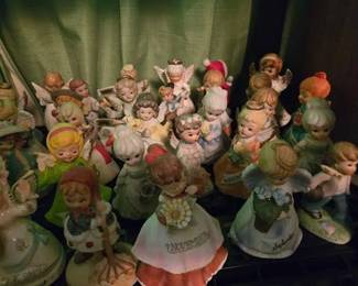 ANGEL FIGURES2 RM RIGHT UPPER