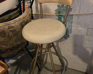 BAR STOOL GARAGE