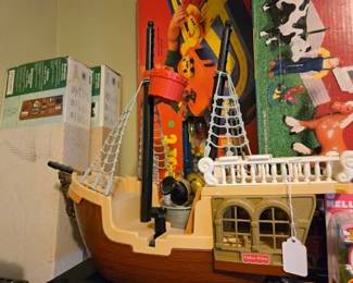 FP PIRATE SHIP RM LEFT