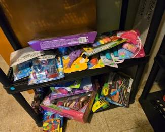 VARIOUS TOYS NIB RM LEFT