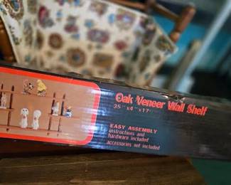 OAK VENEER WALLS HELF LIV RM