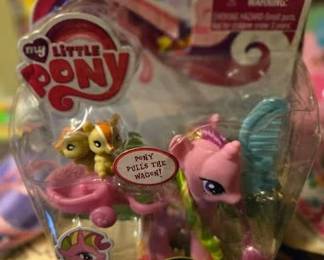 MY LITTLE PONY FIGURES NIB RM LEFT UPPER
