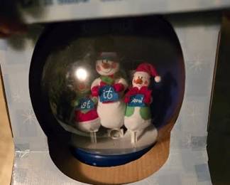 SNOWGLOBE BATT OP RM RT