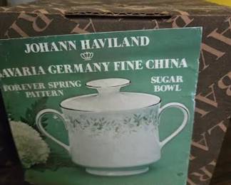 HAVILAND SUGAR BOWL RM LEFT UPPER