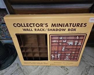 COLLECTORS MINI WALK RACK SHADOW BOX RM MID UPPER