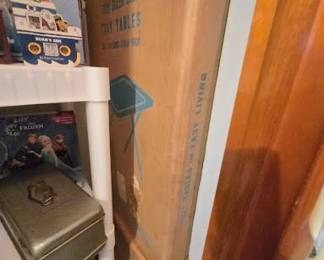 TV TRAYS LOWER CLOSET NIB