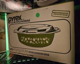 PYRES OVAL CASSEROLE NIB KITCHEN