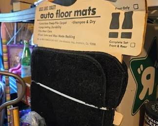AUTO FLOOR MATS NIP GARAGE
