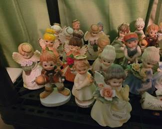 ANGEL FIGURES4 RM RIGHT UPPER