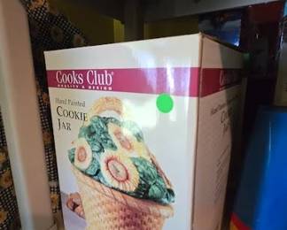 SUNFLOWER COOKIE JAR KITCHEN