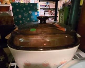 CORELLE CASSEROLE KITCHEN