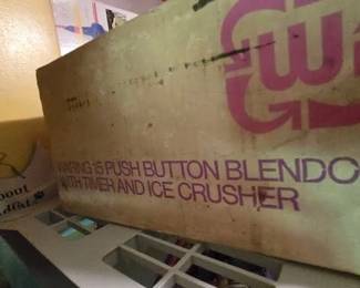 WARNER BLENDER BOX PIC2 KITCHEN