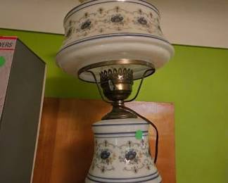 HURRICANE LAMP MEDIUM