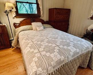 Full size vintage bed with chest of drawer, dresser and dressing table with matching settee