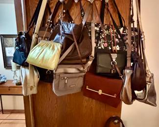 Handbags Baggallini, Brighton, Coach, Delsey, Fancy Nancy, Hobo, Jen & Co., Kenneth Cole, Tommy Bahama, Vera Bradley and Vintage Sequin and Beaded Bags