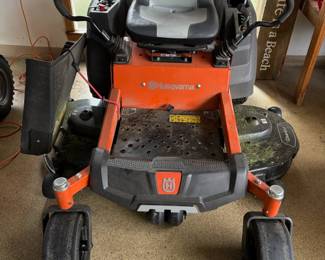 Husqvarna Zero turn riding mower. Z 254F Special Edition 54"