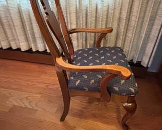 Side view arm chairs