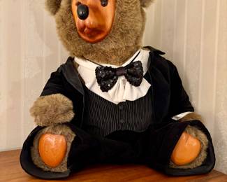 RAIKES BEAR