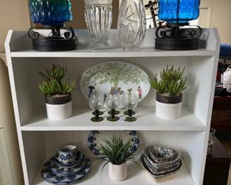 Phillipe Deshoulieres, Anna Weatherly, Louisville Bachelor Button, cut glass, bookshelf, 