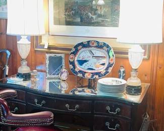 Really attractive mahogany desk.....works in any room...