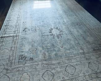 Theres that Kellogg Collection rug again...