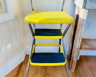 Retro Kitchen Stepping Stool