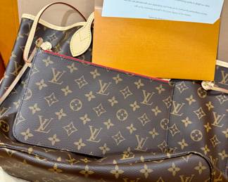 Brand new in box LV NEVERFULL