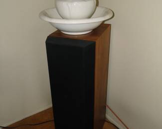 Because every vintage speaker needs a bowl and pitcher sitting on top of it