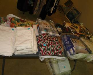 Blankets and throws and Amish quilts