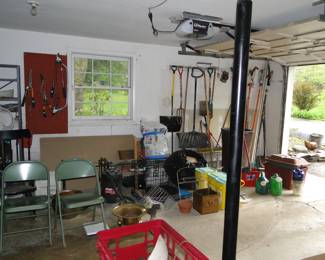 Lawn and garden items
